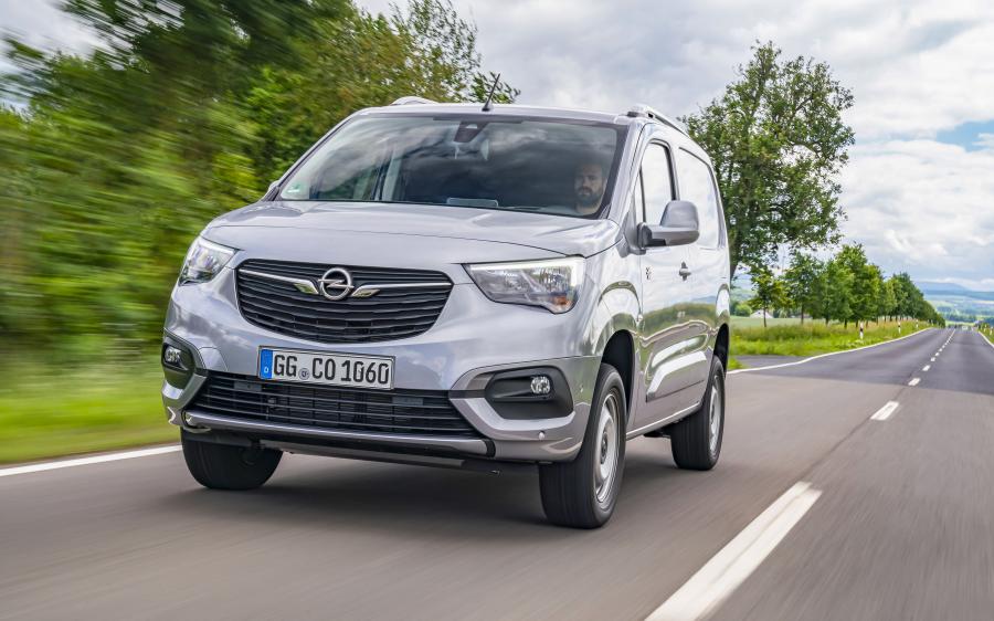  Opel Combo Cargo 4x4 2019 года  (фото 15 из 39)
